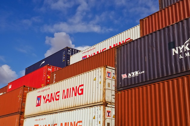 Import z Chin z pośrednikiem